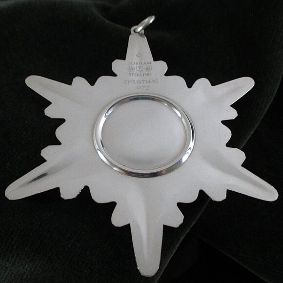 GORHAM STERLING SILVER 1972 SNOWFLAKE ORNAMENT🎁 - Picture 8 of 13